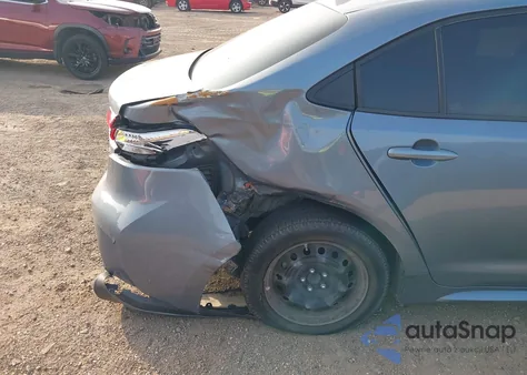 2020 Toyota Corolla Le z USA, uszkodzony, nr VIN 5YFEPRAE7LP051036